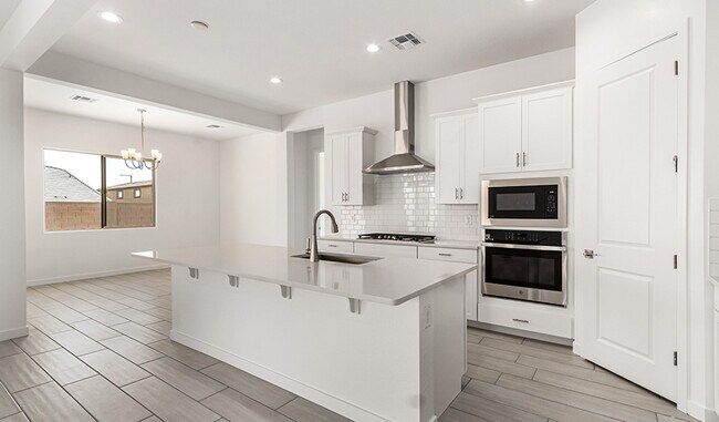 20155 W Monterey Way, Buckeye, AZ 85396 - photo 4