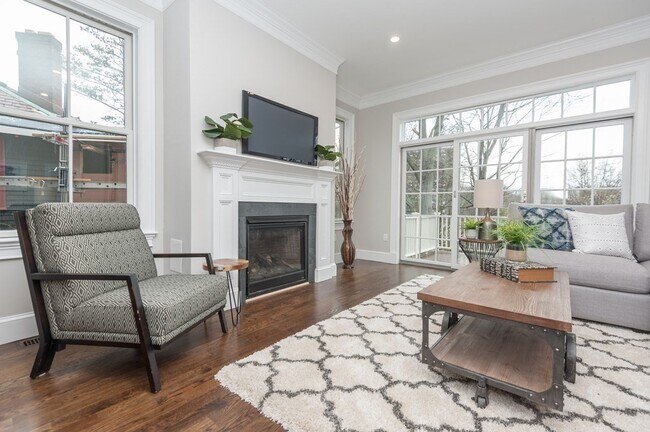 32 Winthrop Rd, Brookline, MA 02445 - photo 7