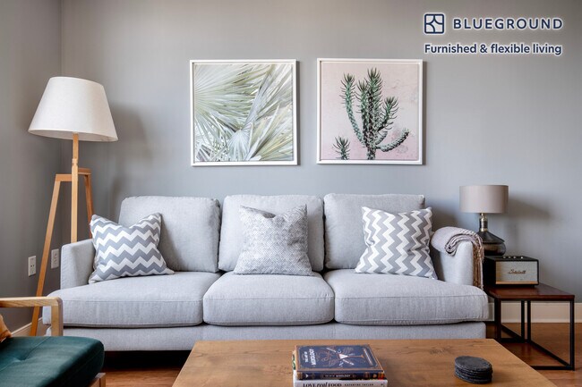 425 L St NW unit FL10-ID1, Washington, DC 20001 - photo 2