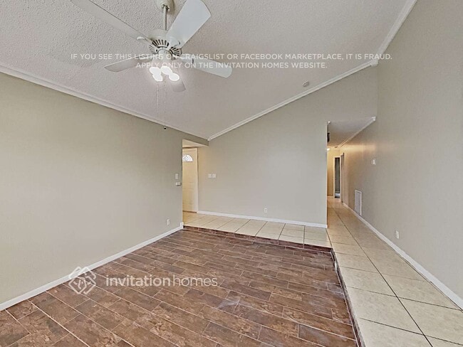 10940 NW 21st St, Sunrise, FL 33322 - photo 4