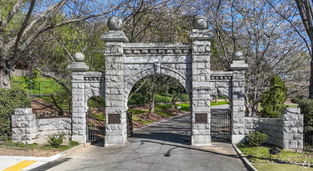 1405 Mordecai Dr, Raleigh, NC 27604