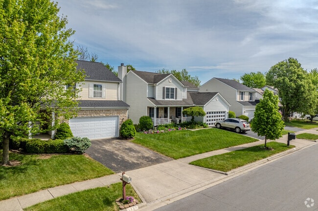 In the 2000's, Somerset had housing developments pop up near the north side of the neighborhood.