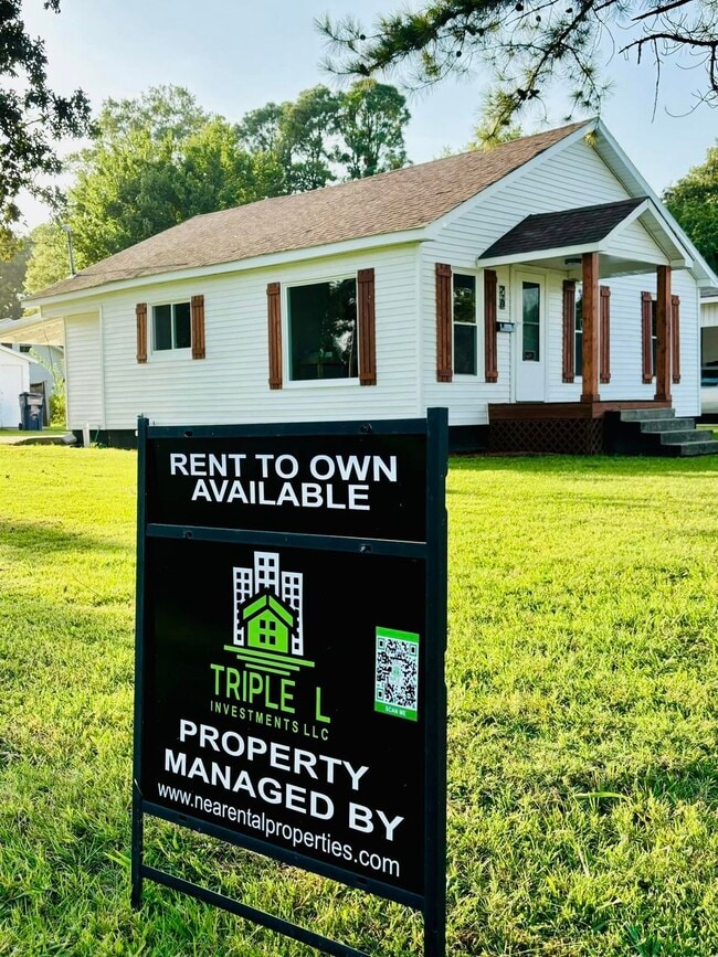 718 S Pine St, Rector, AR 72461