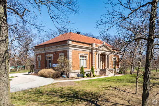 Elgin Public Museum, neoclassical gem in Lords Park, offers exhibits on history & culture.