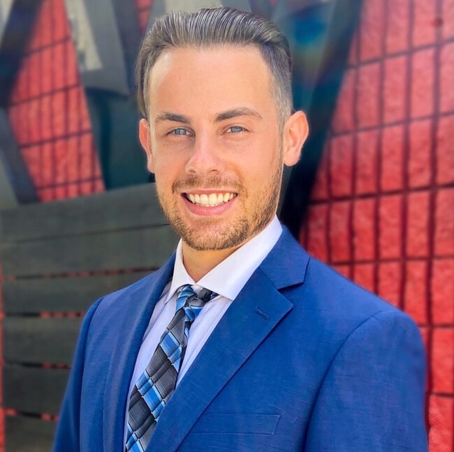 Agent Photo