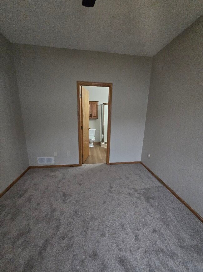 950 67th St unit 412, West Des Moines, IA 50266 - photo 5