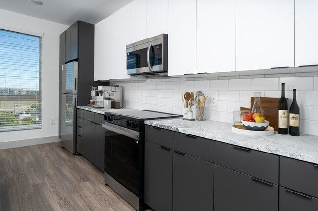 Legacy Metro 525, Aurora, CO 80014 - photo 4