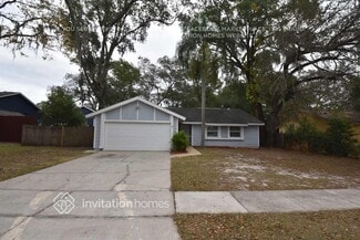 9 N Aurora Dr, Apopka, FL 32703