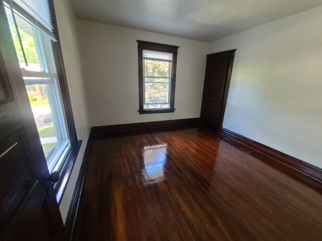 35 Richards Ave NW, Grand Rapids, MI 49504 - photo 4