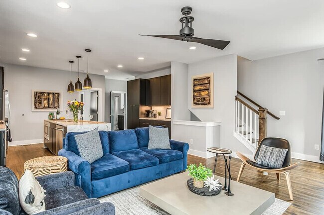 1720 14th Ave S unit ID1051706P, Nashville, TN 37212 - photo 2