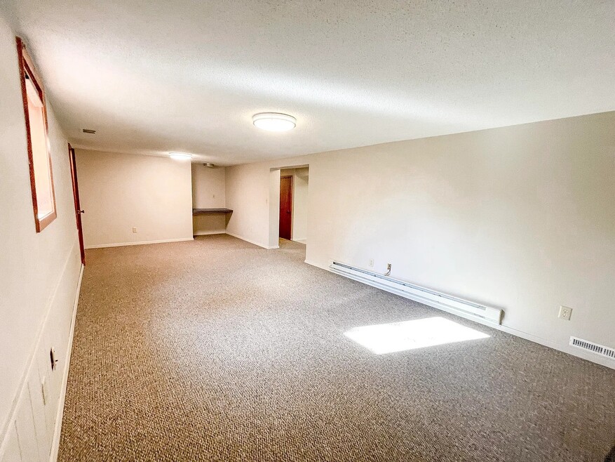 811 7th St, Brookings, SD 57006 - photo 1