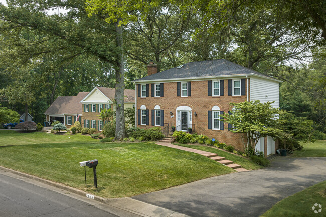 There is no shortage of home styles to choose from in Farrs Corner.