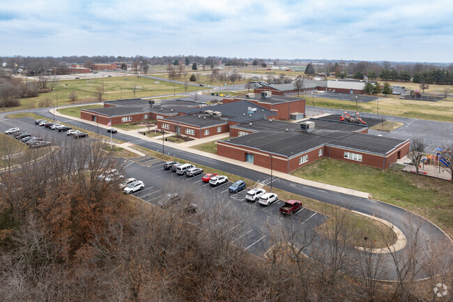 Gardner Elementary School in Columbia, IL offers a nurturing learning environment.