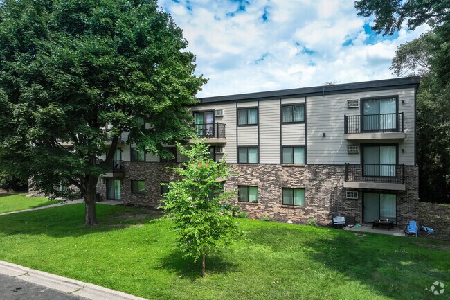 Gauvette Park Apartments, Columbia Heights, MN 55421 - photo 4