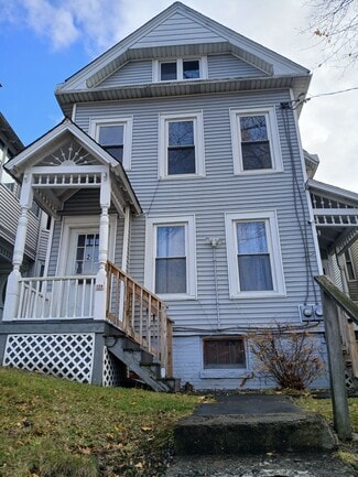 139 N Clinton St Unit 2, Poughkeepsie, NY 12601