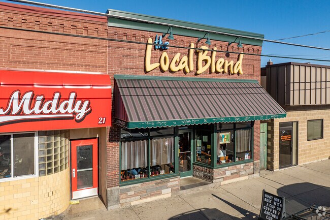 The Local Blend offers organic coffee, pastries, and features local art and live music.