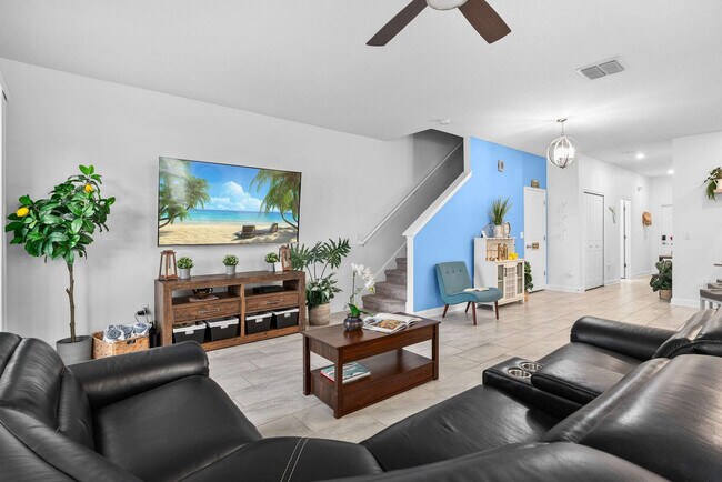 1575 Sandbagger Dr unit ID1304295P, Davenport, FL 33896 - photo 2