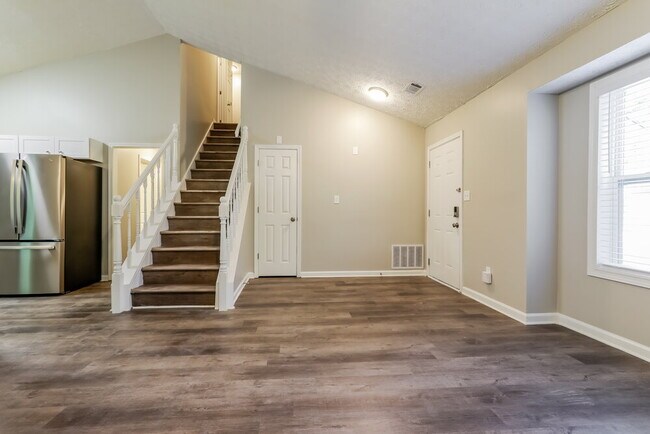 350 Paris Dr, Lawrenceville, GA 30043 - photo 5