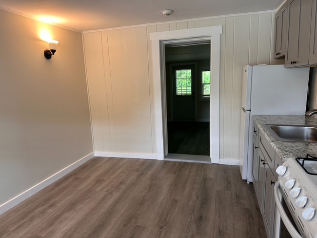 187 West St unit 12, Hatfield, MA 01088 - photo 4