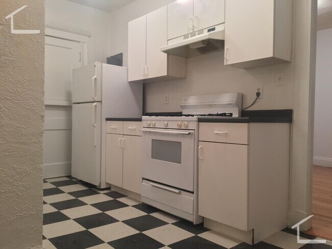 120 Brainerd Rd unit 1, Allston, MA 02134 - photo 4