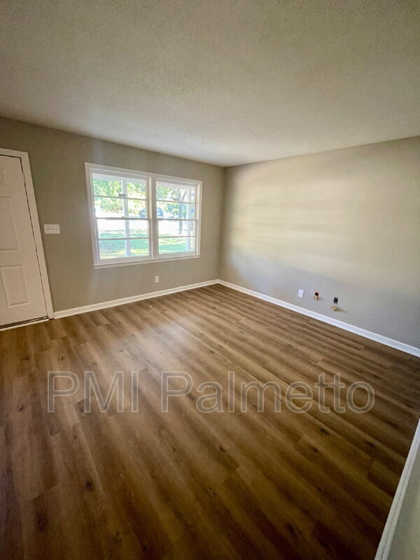 3732 Hickory St, Columbia, SC 29205 - photo 5