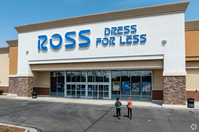 Hunter residents enjoy close proximity to retail stores.