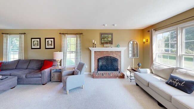 67 Partridge Run, Somers, CT 06071 - photo 2