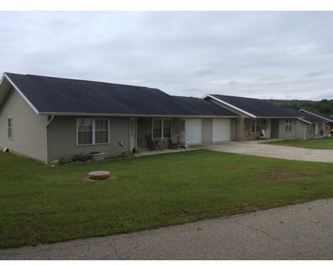 185 Gullion Ln, Waverly, OH 45690 - photo 2