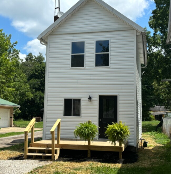 361 N Market St, Galion, OH 44833