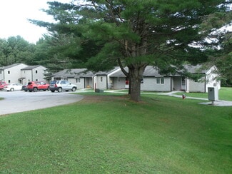 930 W Main St Unit 4, Dover-Foxcroft, ME 04426