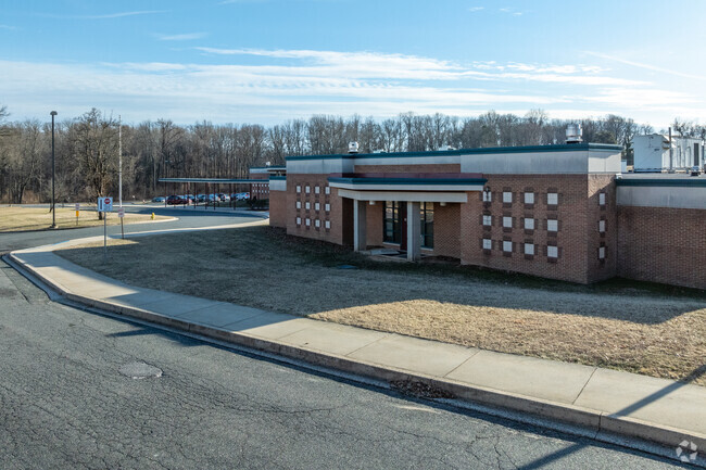Edgewood Elementary School in Edgewood provides a great education.