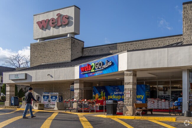 Weis is the largest grocery store near Anthony.
