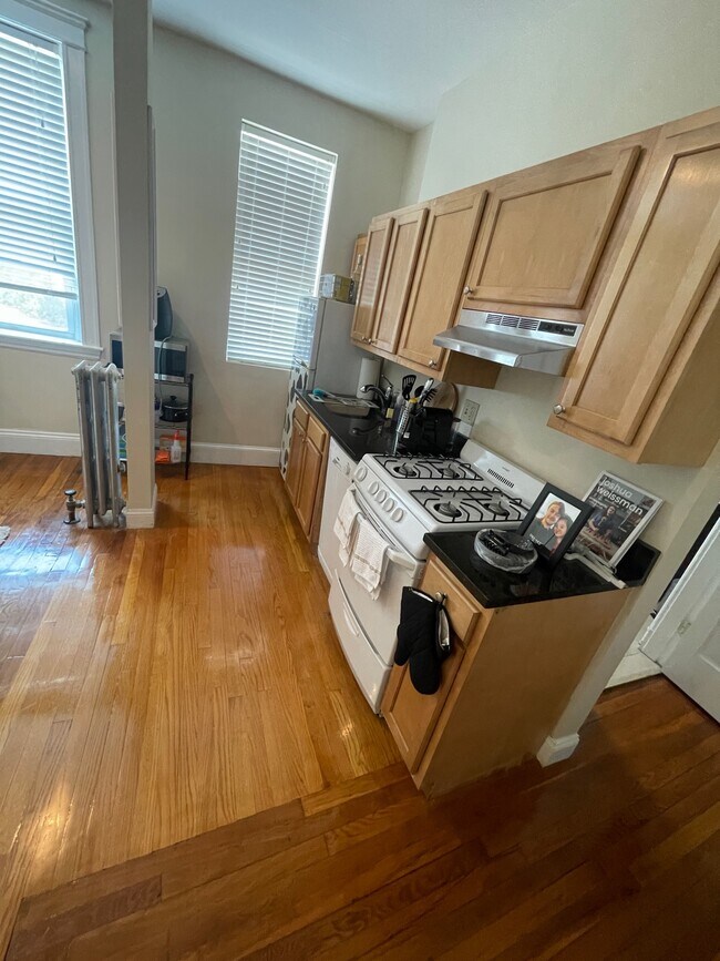 1198 Commonwealth Ave unit 10, Allston, MA 02134 - photo 3