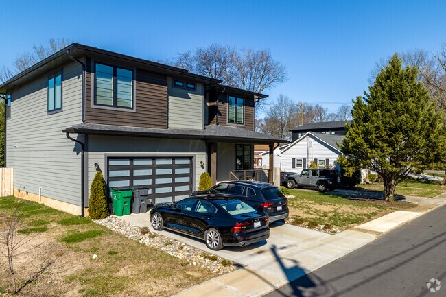 Optimist Park features many modern homes throughout the neighborhood.