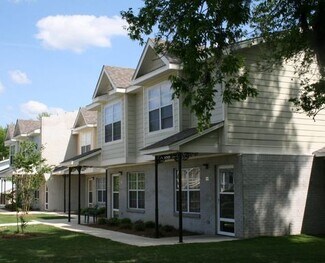 1300 Cloverdale Rd, Selma, AL 36703