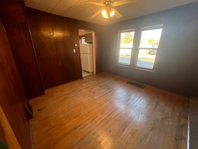 2041 Charles St, La Crosse, WI 54603 - photo 6