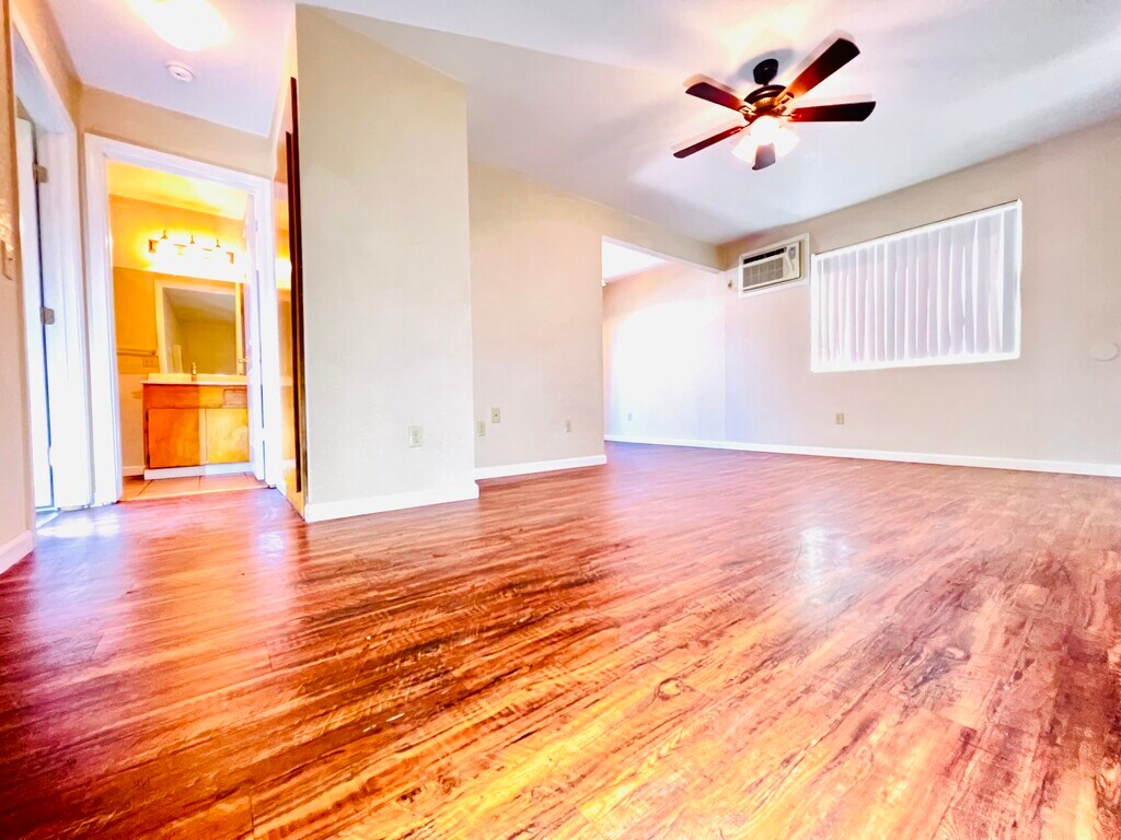 6821 Plymouth Rd Unit 3, Stockton, CA 95207