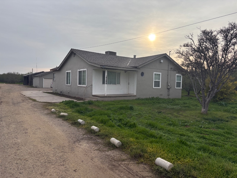 420 Milnes Rd, Modesto, CA 95355 - photo 1