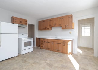 32 Parker St Unit 2A, Springfield, MA 01151