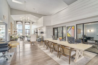 300 N Royal Oaks Blvd, Franklin, TN 37067