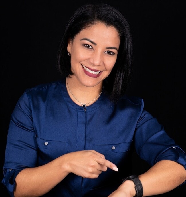 Agent Photo