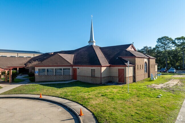 Arcadia First Baptist Christian School has a student teacher ratio of 7:1.