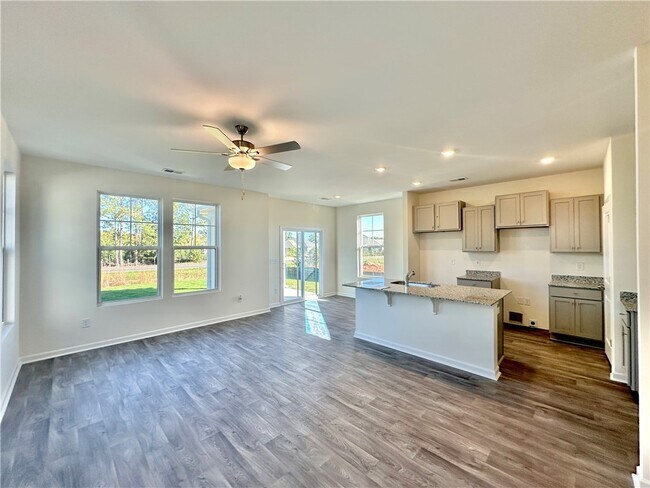 582 Seaborn Cir, Pendleton, SC 29670 - photo 7