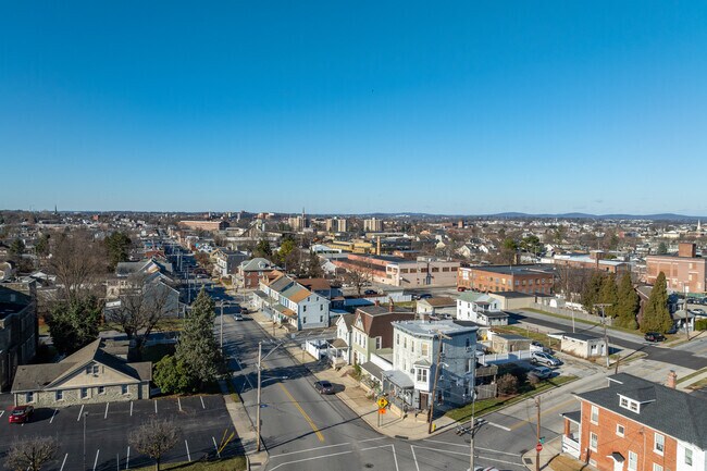 Mount Rose Avenue connects Valley View to Downtown York in minutes.
