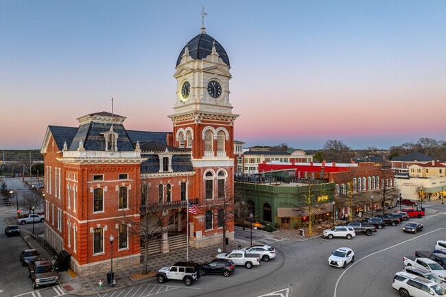The heart of Covington Square is the City Hall building.