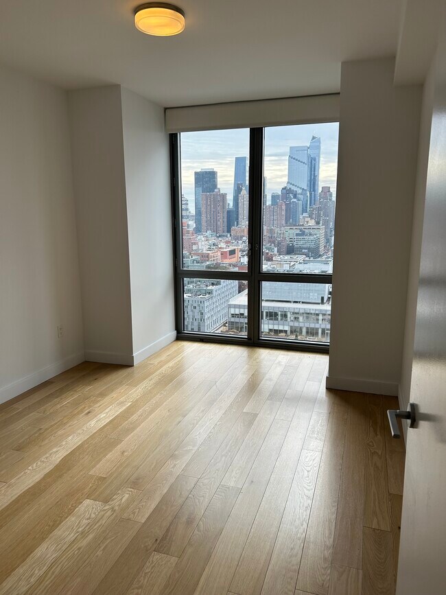 366 W 46th St unit 3, New York, NY 10036 - photo 4