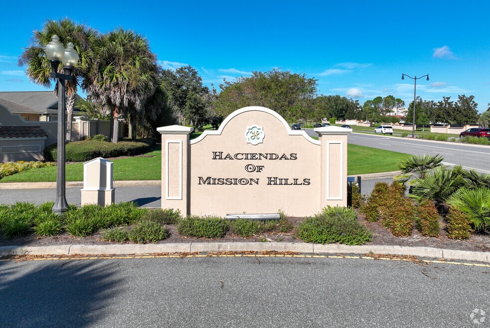 Haciendas of Mission Hills