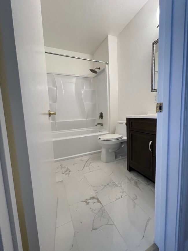 302 Laurel St, San Carlos, CA 94070 - photo 6