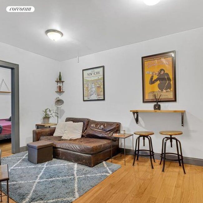 111 Macdougal St, New York, NY 10012 - photo 2