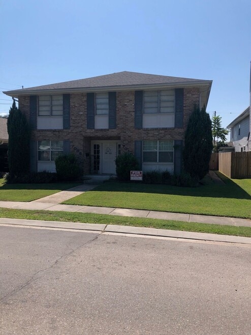 7010 Milne Blvd, New Orleans, LA 70124 - photo 1